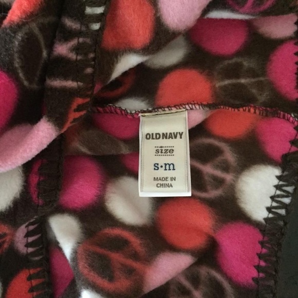 NWT Old Navy Scarf & Hat Set - Picture 3 of 3